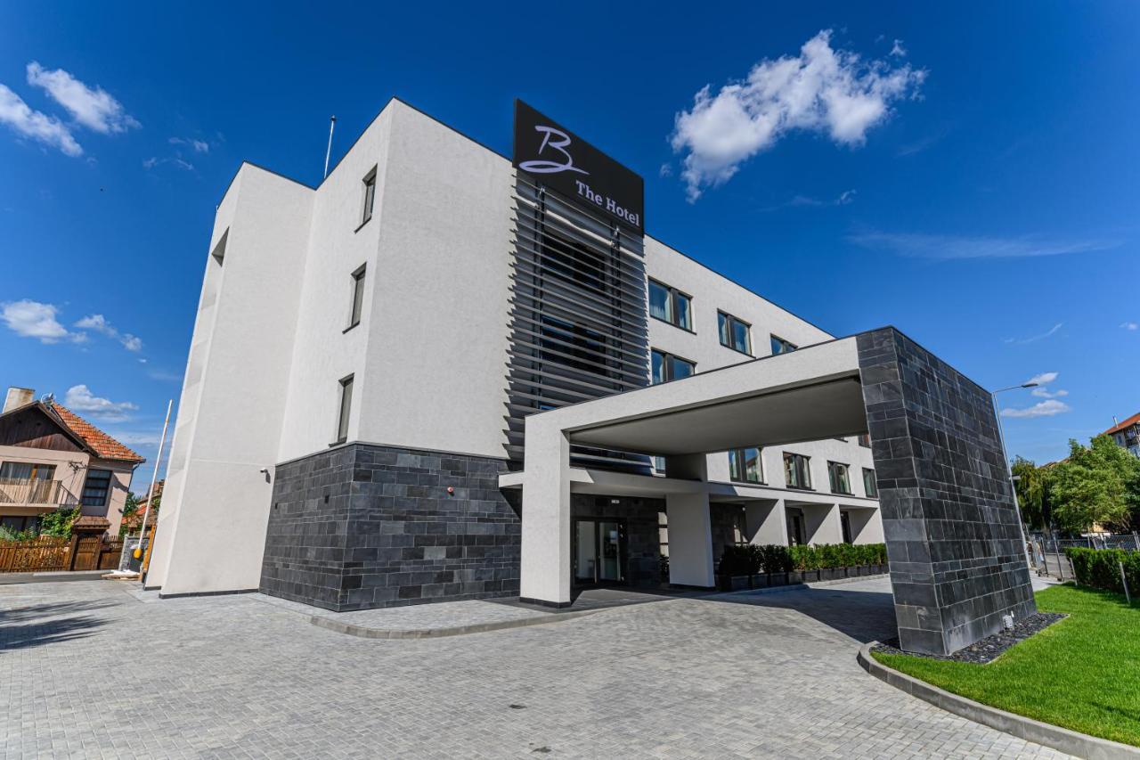 B The Hotel Sfântu-Gheorghe Dış mekan fotoğraf
