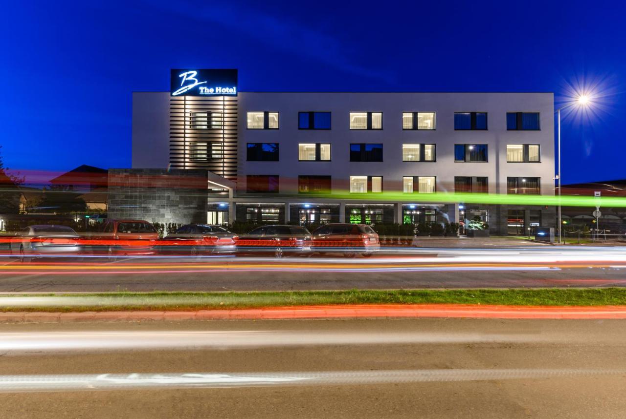 B The Hotel Sfântu-Gheorghe Dış mekan fotoğraf